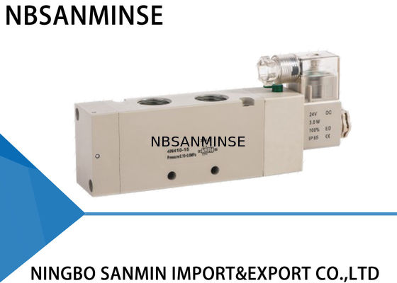 Tunggal / Ganda Coil Solenoid Valve, Pneumatic Air Valve 4N400 4V400 Series