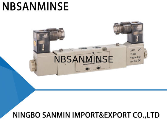 Ganda / Tunggal Coil Electro Pneumatic Solenoid Directional Control Valve 1/8 Inch